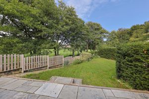 Riverside Crescent Holymoorside